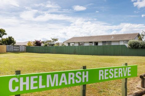 Photo of property in 25 Chelmarsh Place, Highbury, Palmerston North, 4412
