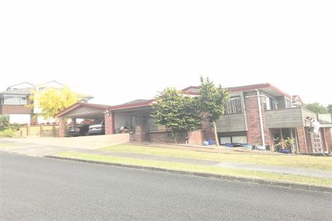 Photo of property in 71 Lagoon Way, West Harbour, Auckland, 0618