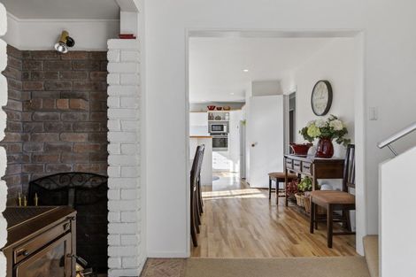 Photo of property in 26 Aubrey Crescent, Rainbow Point, Taupo, 3330