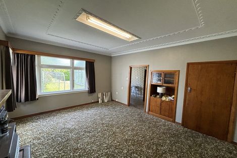 Photo of property in 31 Disraeli Street, Hawera, 4610