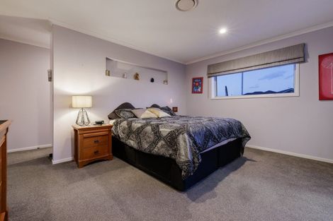 Photo of property in 7 Hoiho Place, Papamoa, 3118