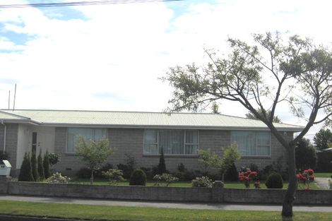 Photo of property in 46 Wychwood Crescent, Bishopdale, Christchurch, 8053