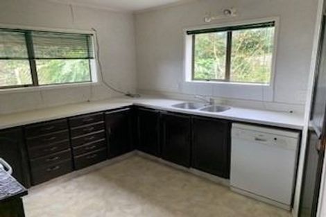 Photo of property in 13 Harper Street, Chatswood, Auckland, 0626