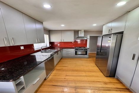 Photo of property in 1/149 View Road, Sunnyvale, Auckland, 0612