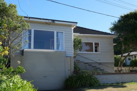 Photo of property in 4 Mckay Street, Paraparaumu Beach, Paraparaumu, 5032