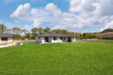 Photo of property in 15 Downer Access Road, Kaukapakapa, 0873