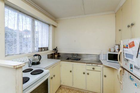 Photo of property in 6b Davies Lane, New Plymouth, 4310