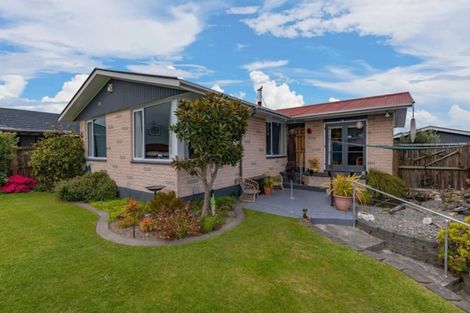 Photo of property in 38 Te Rama Place, Wainoni, Christchurch, 8061