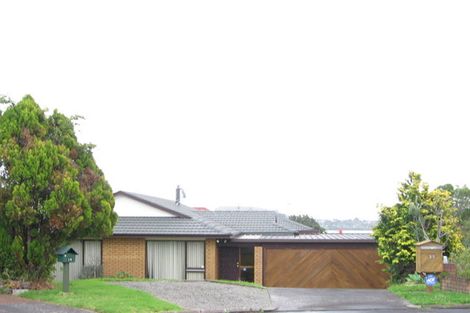 Photo of property in 13 Essington Place, Half Moon Bay, Auckland, 2012