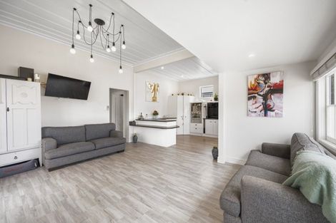 Photo of property in 43 Georges Drive, Napier South, Napier, 4110