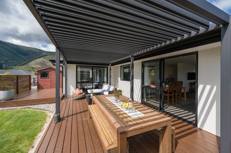 Photo of property in 8 Huntaway Close, Stoke, Nelson, 7011