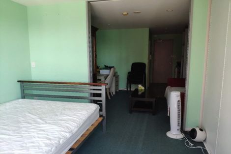 Photo of property in The Imperial Gardens Apartments, 512/135 Hobson Street, Auckland Central, Auckland, 1010