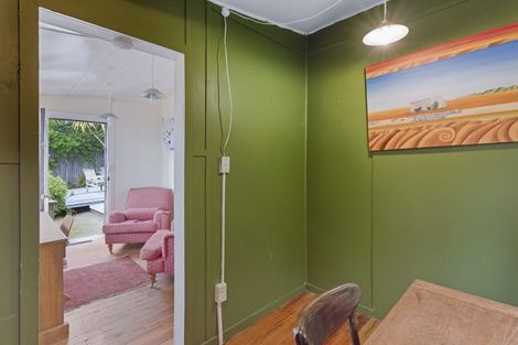 Photo of property in 5a Paneta Street, Paekakariki, 5034