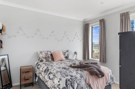 Photo of property in 3 Tamapahore Boulevard, Papamoa Beach, Papamoa, 3118