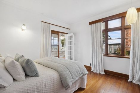 Photo of property in 19 Cliffs Road, Saint Clair, Dunedin, 9012