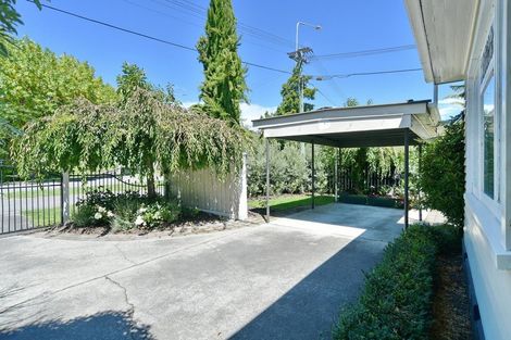 Photo of property in 1/2 Barrington Street, Somerfield, Christchurch, 8024