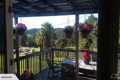 Photo of property in 461 Paremoremo Road, Paremoremo, Auckland, 0632