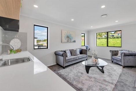 Photo of property in 29 Elevation Street, Flat Bush, Auckland, 2019