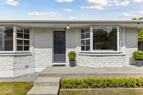 Photo of property in 2/385 Withells Road, Avonhead, Christchurch, 8042