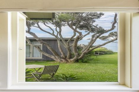 Photo of property in 27 Bournemouth Terrace, Murrays Bay, Auckland, 0630