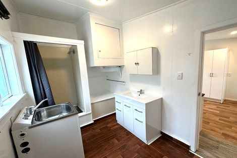 Photo of property in 11 Caroline Street, Mount Victoria, Wellington, 6011
