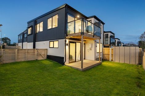 Photo of property in 937c Whangaparaoa Road, Manly, Whangaparaoa, 0930