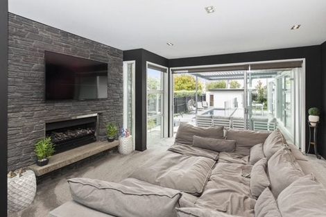 Photo of property in 20 Queens Avenue, Merivale, Christchurch, 8014