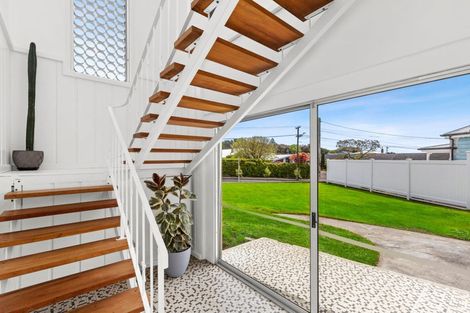 Photo of property in 8 Wallace Place, Westown, New Plymouth, 4310