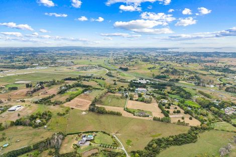 Photo of property in 11 Bobs Way, Dairy Flat, 0792