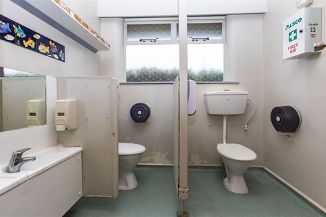 Photo of property in 316 Main North Road, Redwood, Christchurch, 8051