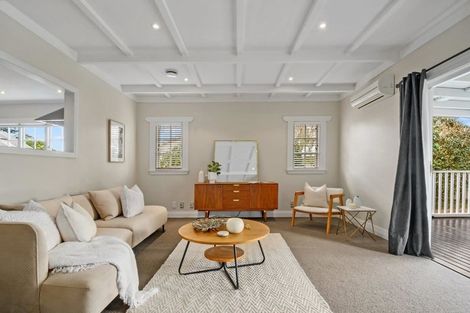 Photo of property in 5 Alice Street, Riverhead, 0820