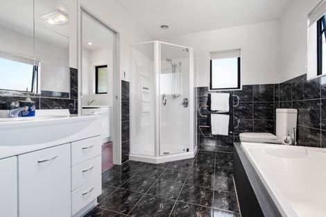 Photo of property in 2569 State Highway 2, Ahikouka, Greytown, 5794