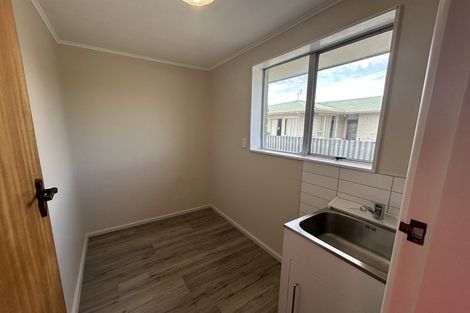 Photo of property in 2/19 Sturrocks Road, Redwood, Christchurch, 8051