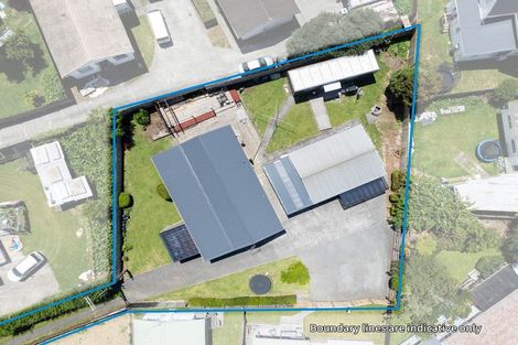 Photo of property in 92 Harrington Road, Henderson, Auckland, 0610