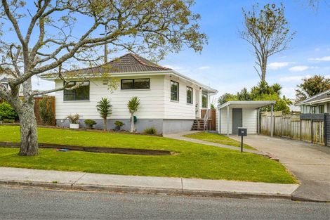 Photo of property in 66 Lynn Road, Bayview, Auckland, 0629