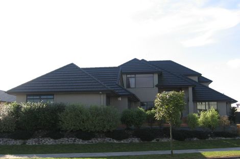 Photo of property in 16 Nottingham Drive, Hamilton East, Hamilton, 3216