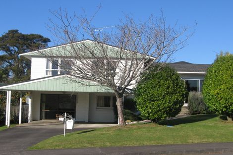 Photo of property in 5 Bellfield Road, Opaheke, Papakura, 2113