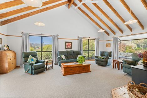 Photo of property in 36 Seddon Street, Ward, Seddon, 7285