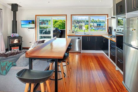 Photo of property in 8a Te Awa Street, Foxton Beach, Foxton, 4815