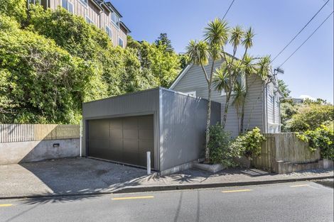 Photo of property in 57 Garden Road, Northland, Wellington, 6012
