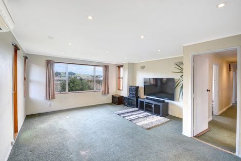 Photo of property in 27 Waldron Crescent, Green Island, Dunedin, 9018