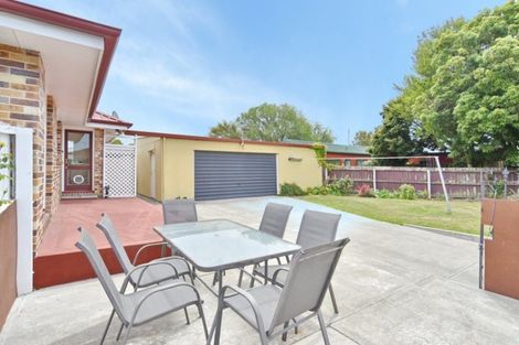 Photo of property in 1 Chilton Drive, Mairehau, Christchurch, 8052