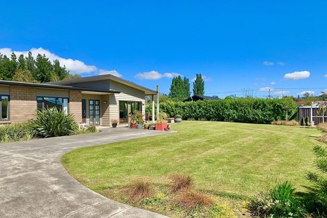 Photo of property in 8 Latham Stubbs Crescent, Waipawa, 4210