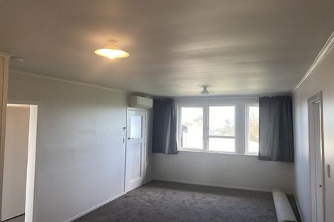 Photo of property in 419-421 Kotuku Street, Camberley, Hastings, 4120