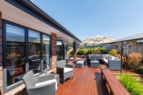 Photo of property in 18 Stonebridge Heights, Feilding, 4702