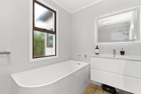 Photo of property in 16 Stanley Avenue, Te Aroha, 3320