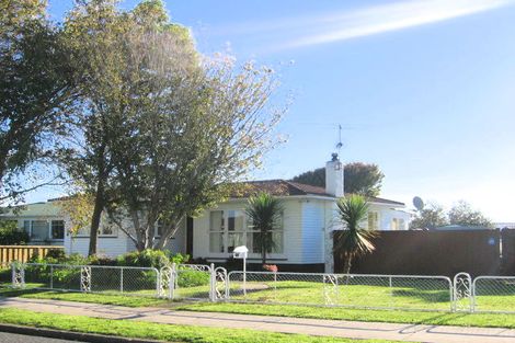 Photo of property in 35 Mclean Avenue, Papatoetoe, Auckland, 2025