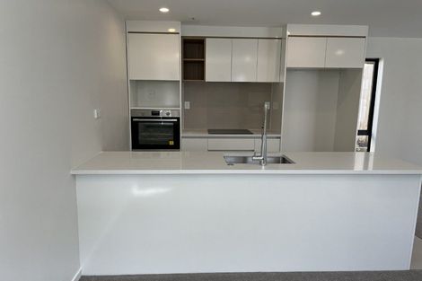 Photo of property in 5/535 Swanson Road, Ranui, Auckland, 0612