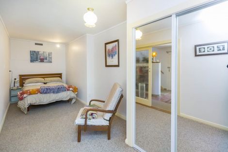 Photo of property in 135 Pinehaven Road, Pinehaven, Upper Hutt, 5019