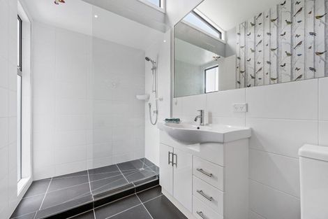 Photo of property in 37f Ngaio Road, Kelburn, Wellington, 6012